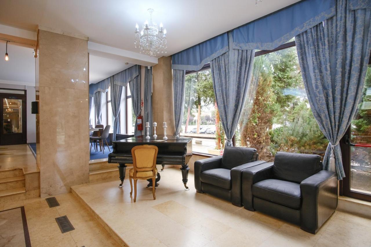 Hotel Rusca Hunedoara Exteriér fotografie