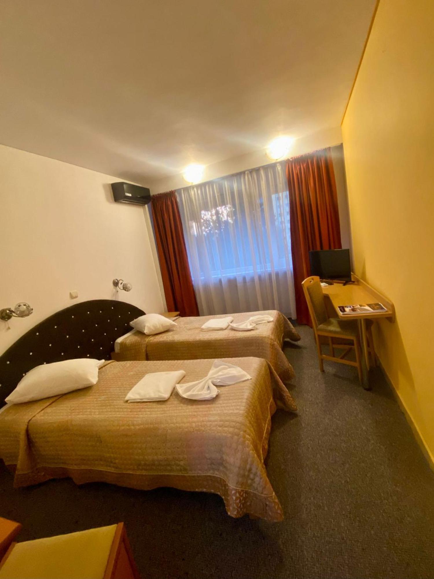 Hotel Rusca Hunedoara Exteriér fotografie