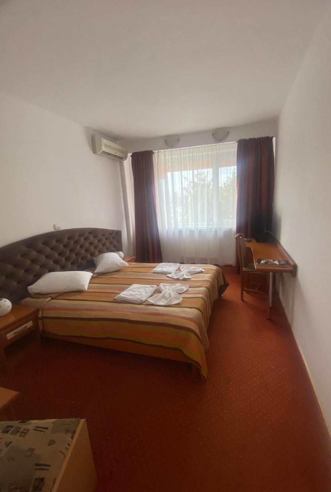Hotel Rusca Hunedoara Exteriér fotografie