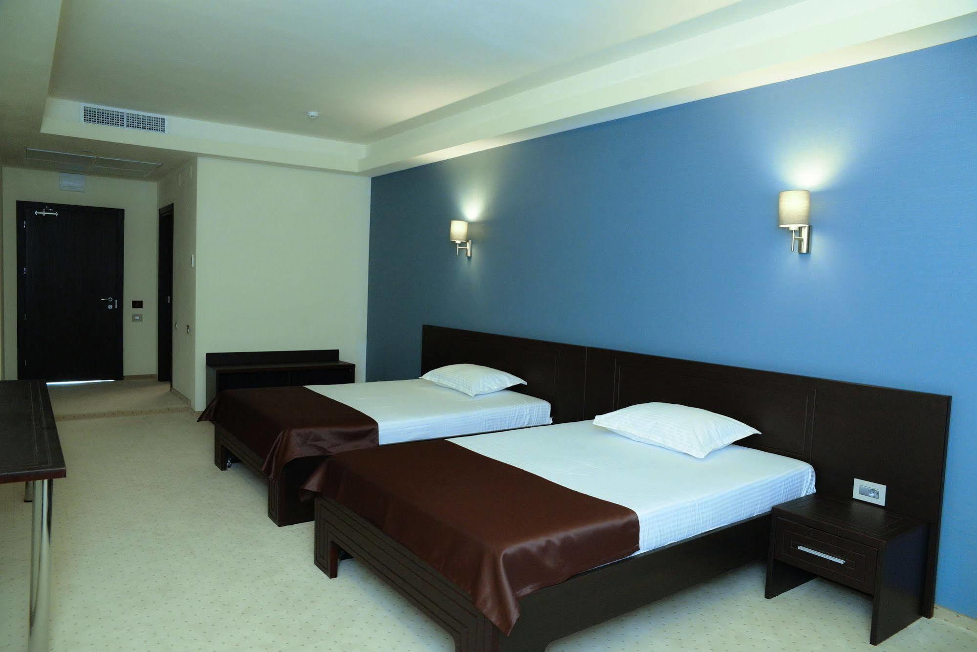 Hotel Rusca Hunedoara Exteriér fotografie